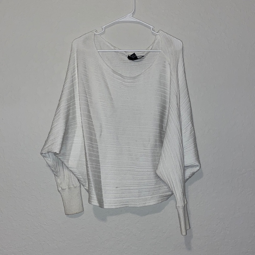 FOREVER 21 SWEATER